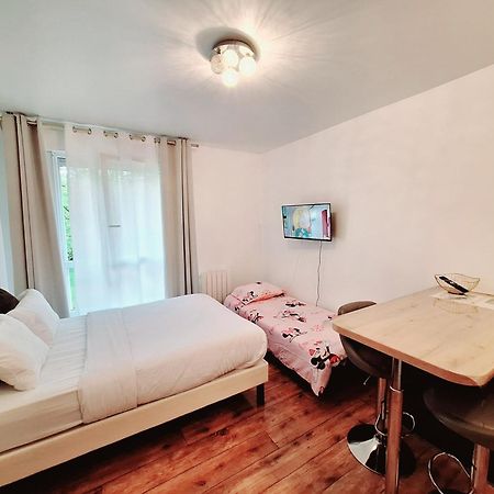 Studio Alpha - 2Min By Train To Disneyland Or 20Min Walk - 5Min Walk To "Val D'Europe" Station Montévrain Exterior photo