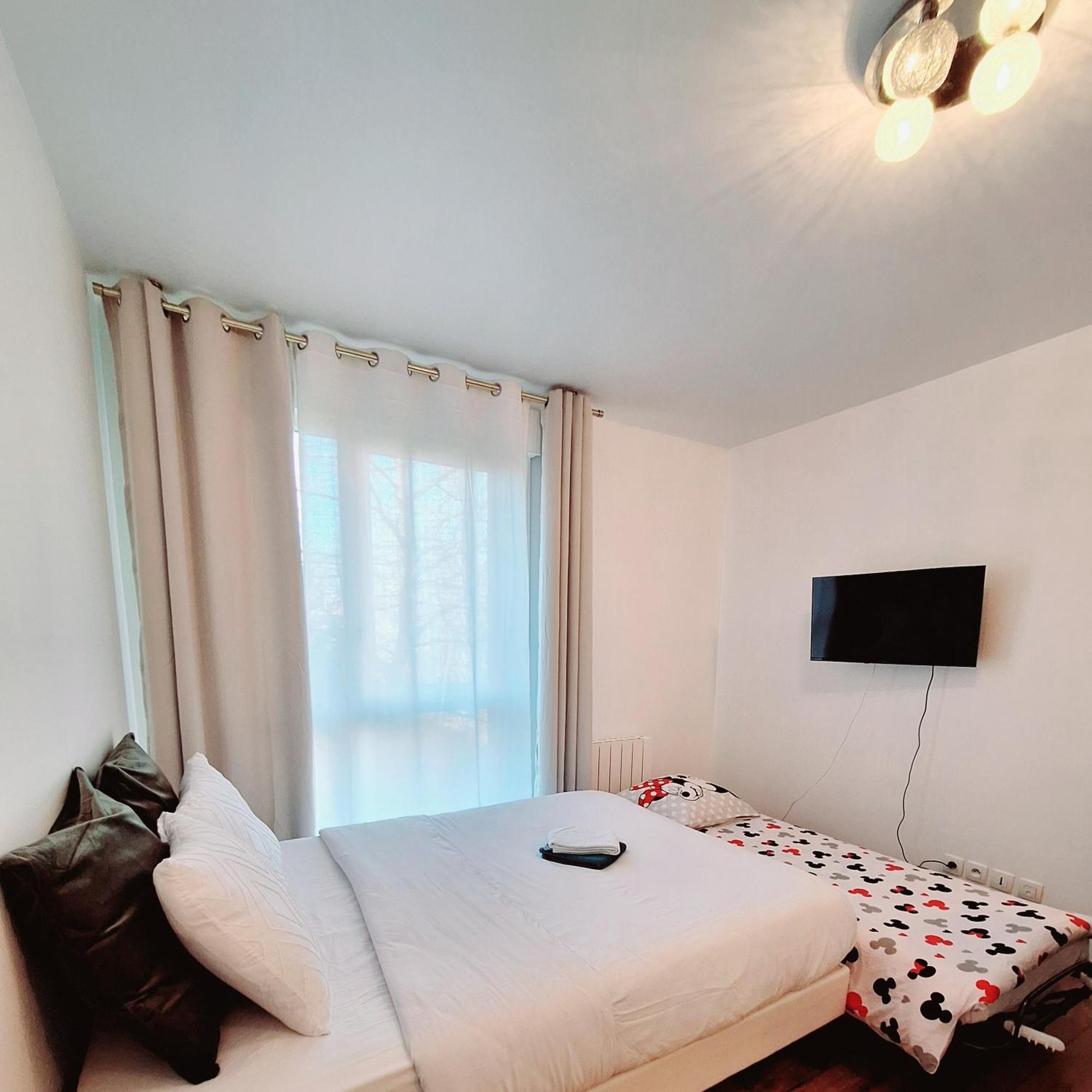 Studio Alpha - 2Min By Train To Disneyland Or 20Min Walk - 5Min Walk To "Val D'Europe" Station Montévrain Exterior photo
