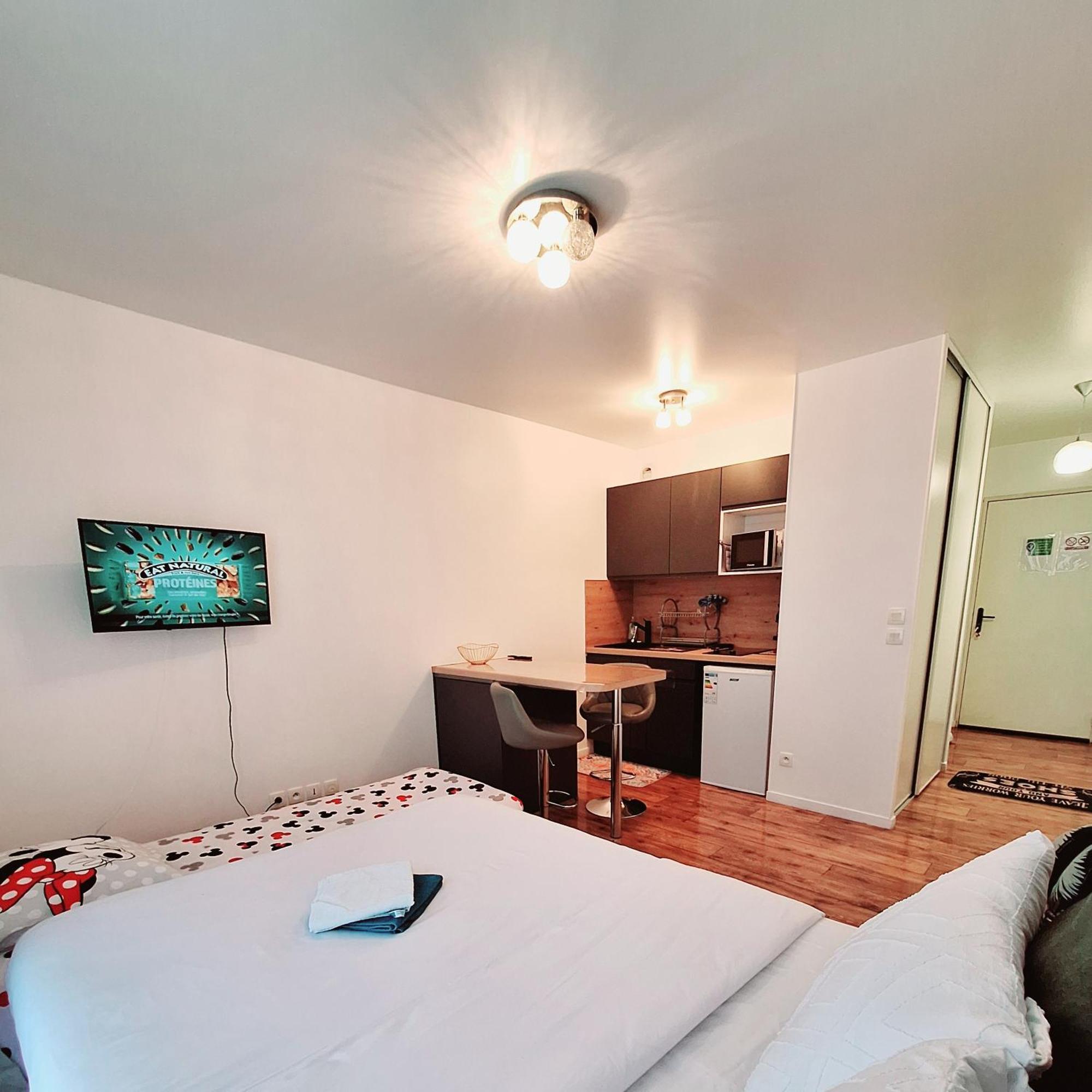 Studio Alpha - 2Min By Train To Disneyland Or 20Min Walk - 5Min Walk To "Val D'Europe" Station Montévrain Exterior photo