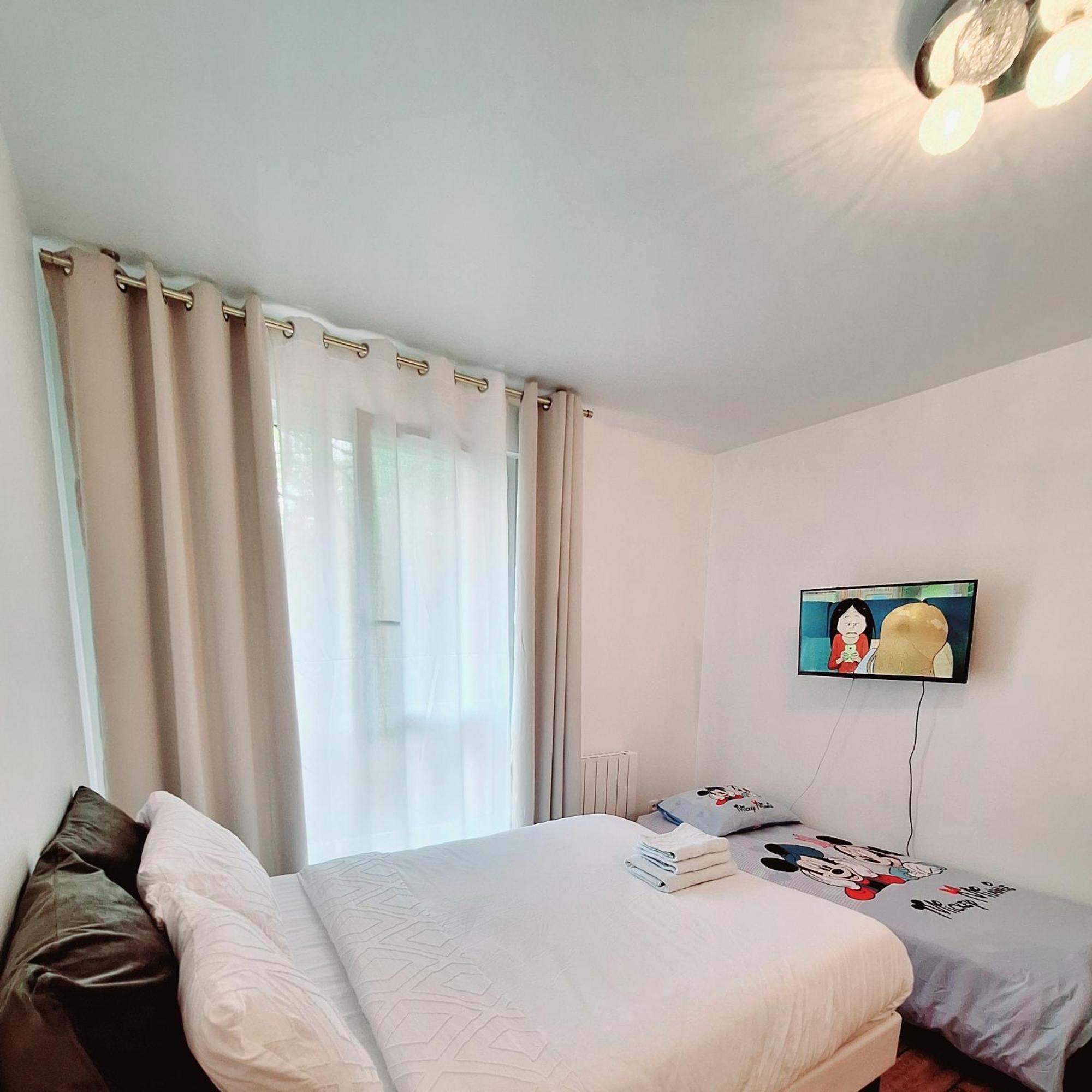 Studio Alpha - 2Min By Train To Disneyland Or 20Min Walk - 5Min Walk To "Val D'Europe" Station Montévrain Exterior photo